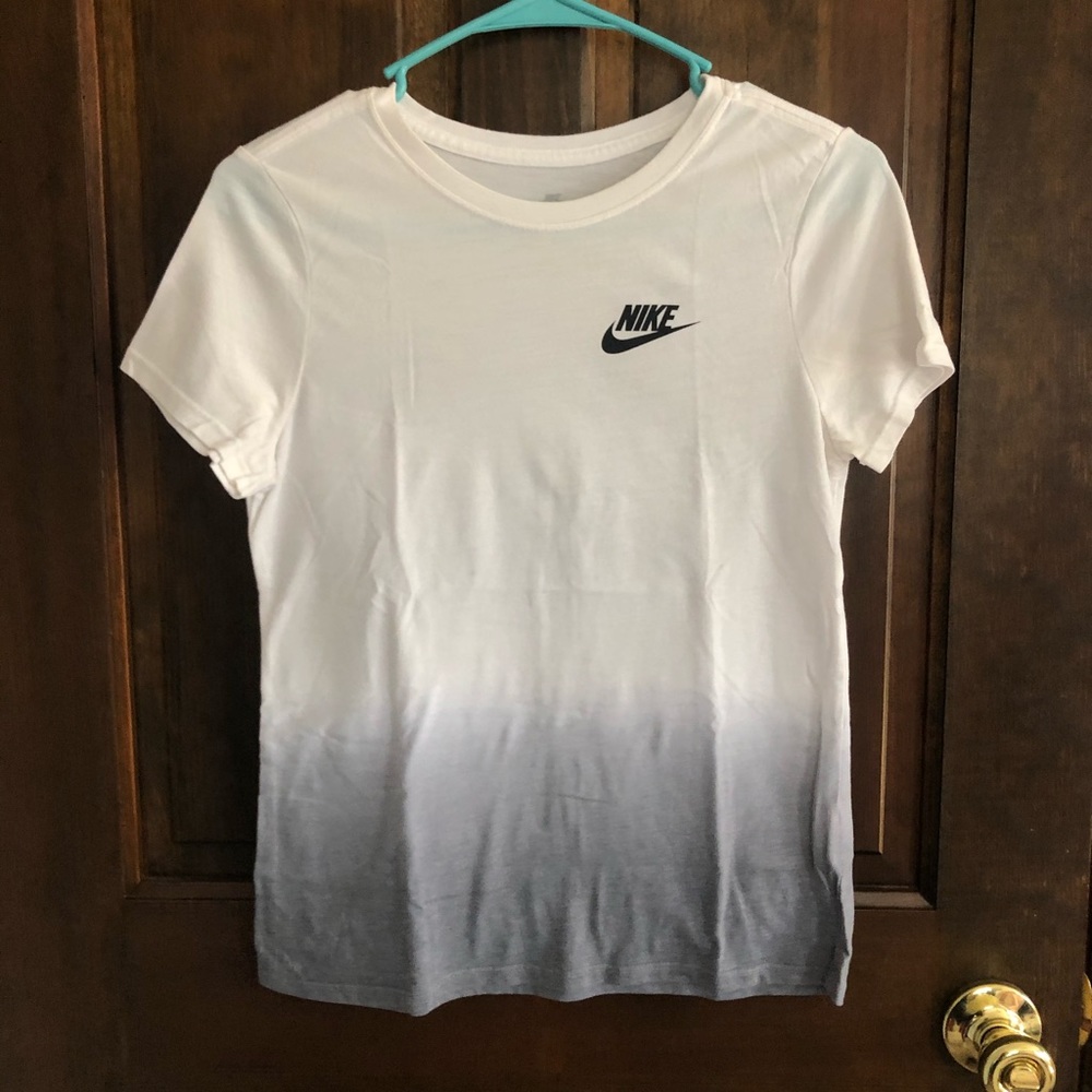 Nike t-shirt